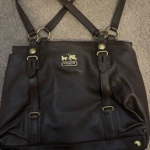 Brown Coach Purse 🌿